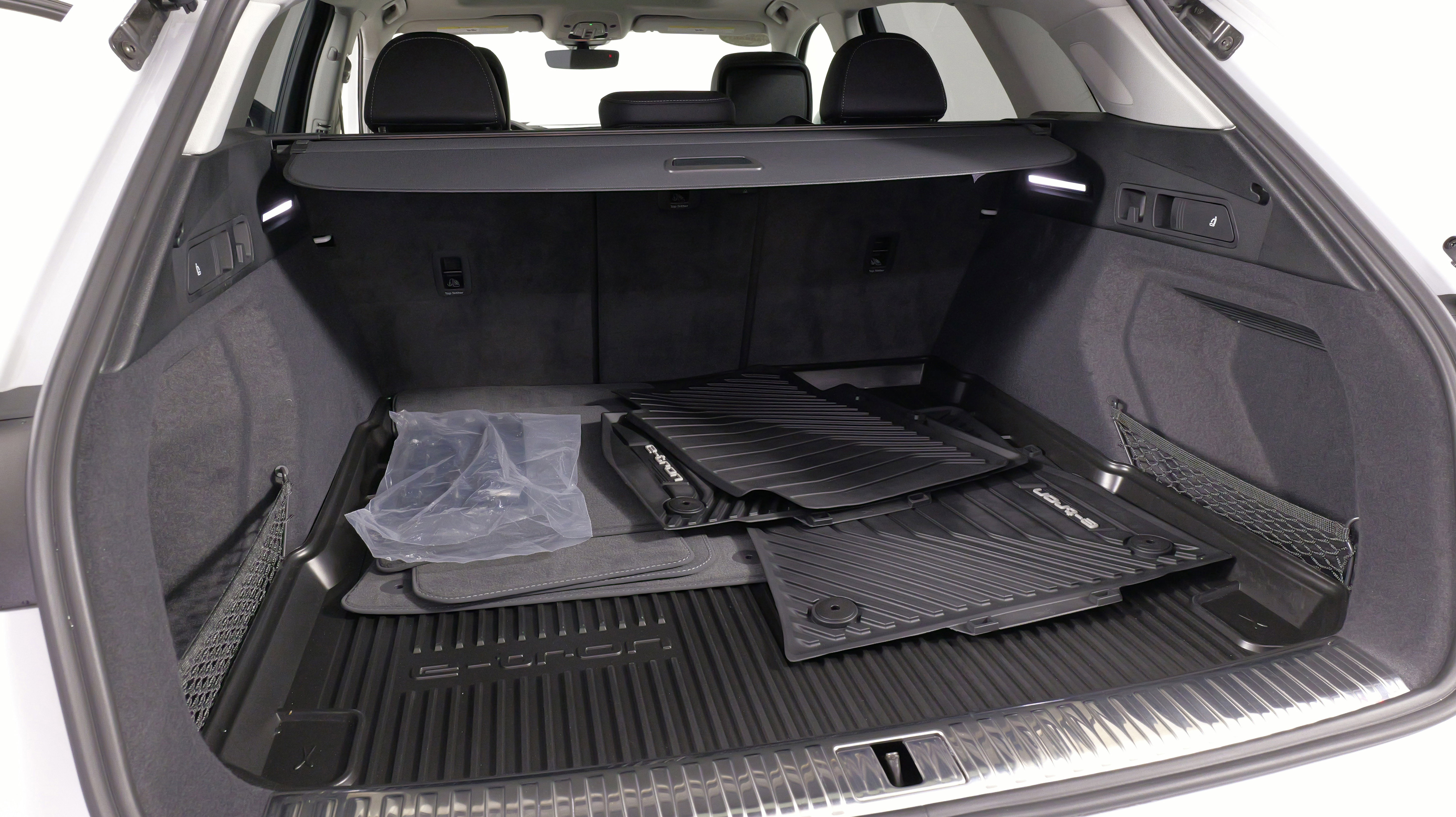 Used 2024 Audi Q8 e-tron Premium Plus w/ Premium Plus Package image 65