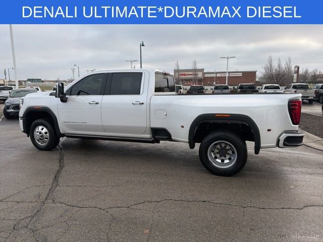 Used 2024 GMC Sierra 3500 Denali Ultimate image 9