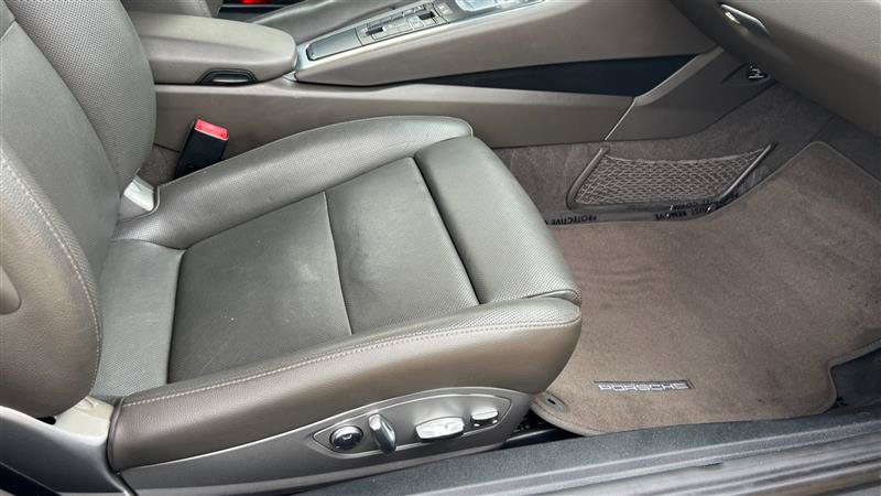 Used 2018 Porsche 718 Boxster RWD image 56
