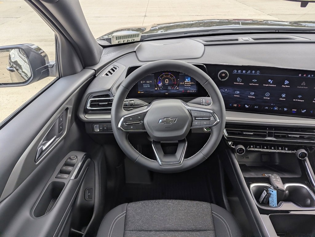 New 2026 Chevrolet Traverse LT w/ Midnight/Sport Edition image 3