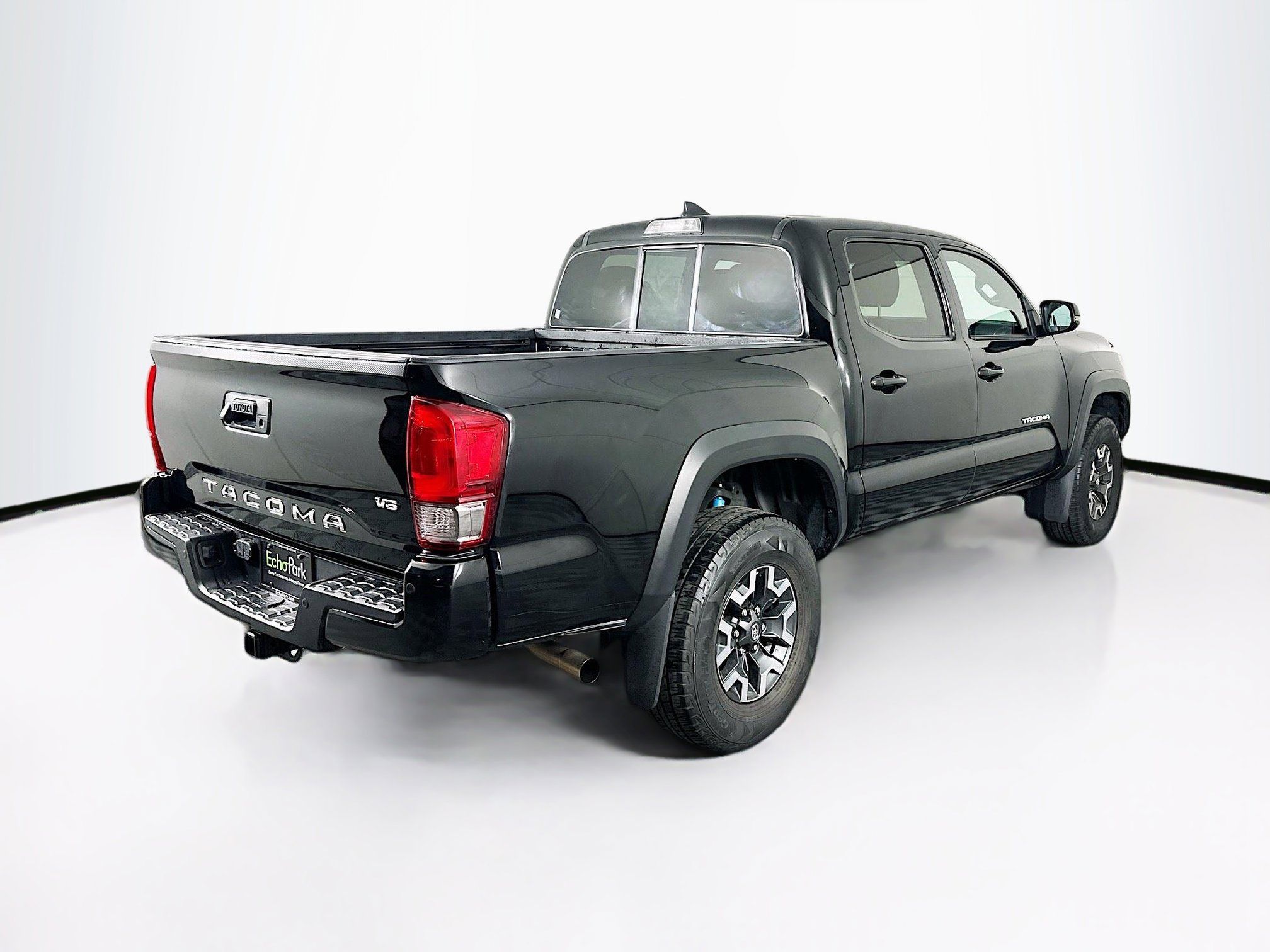 Used 2016 Toyota Tacoma TRD Off-Road image 9