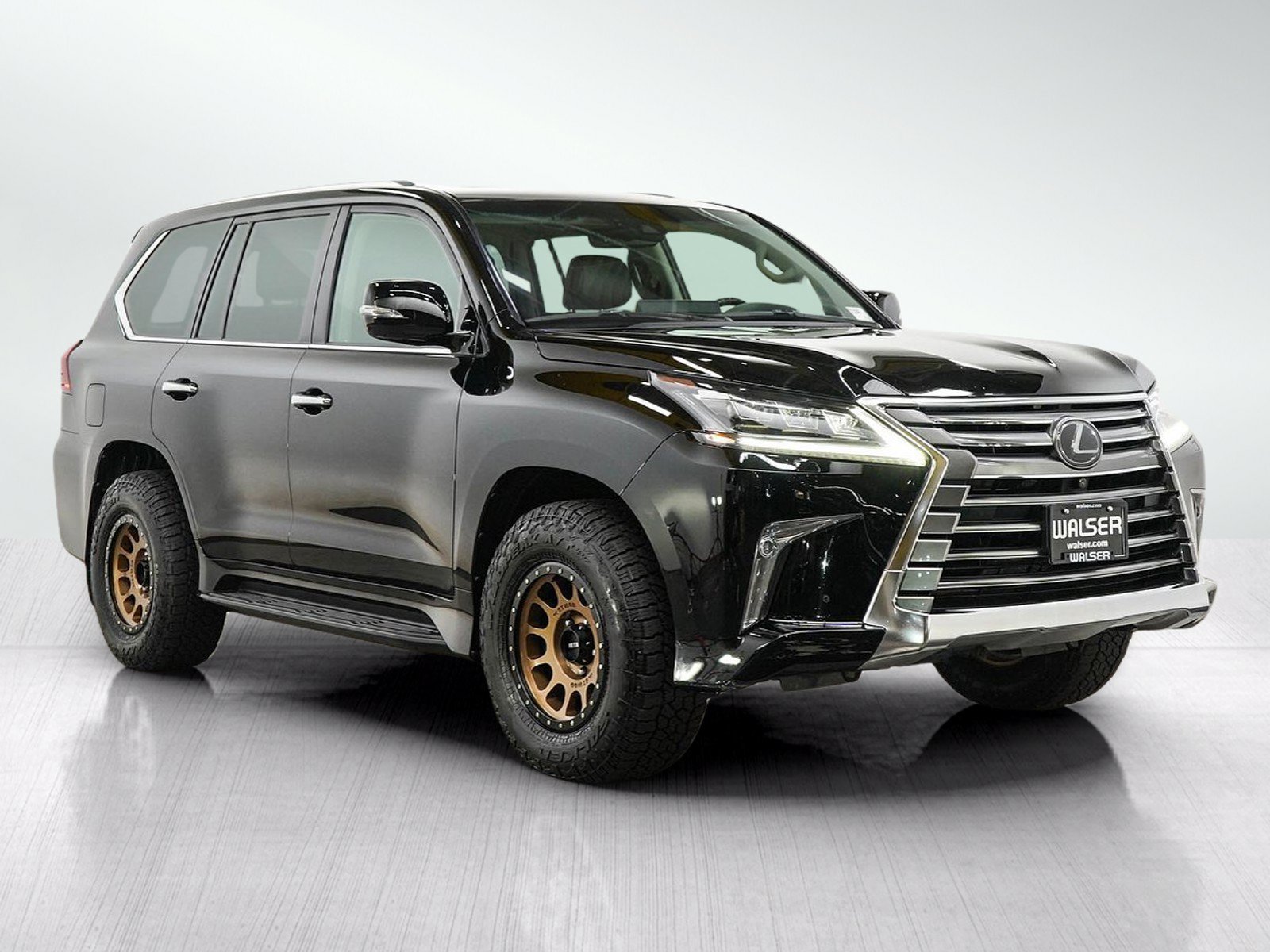 Used 2018 Lexus LX 570 4WD image 9