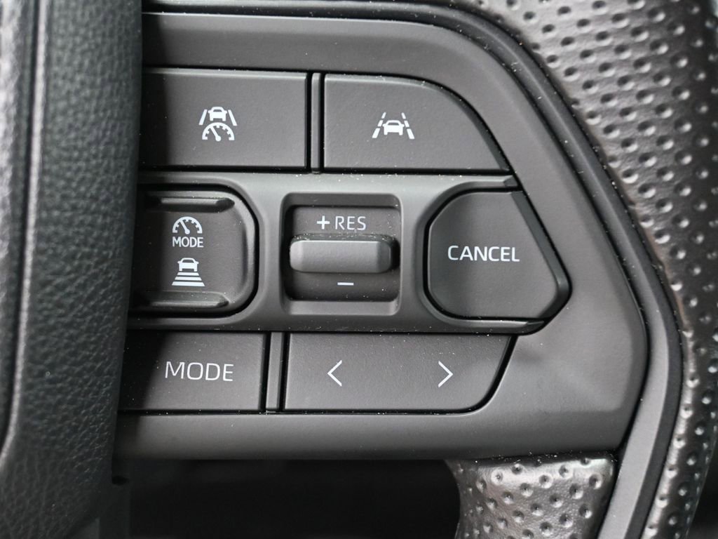 Certified 2025 Toyota Tacoma SR5 AWD/4WD image 21