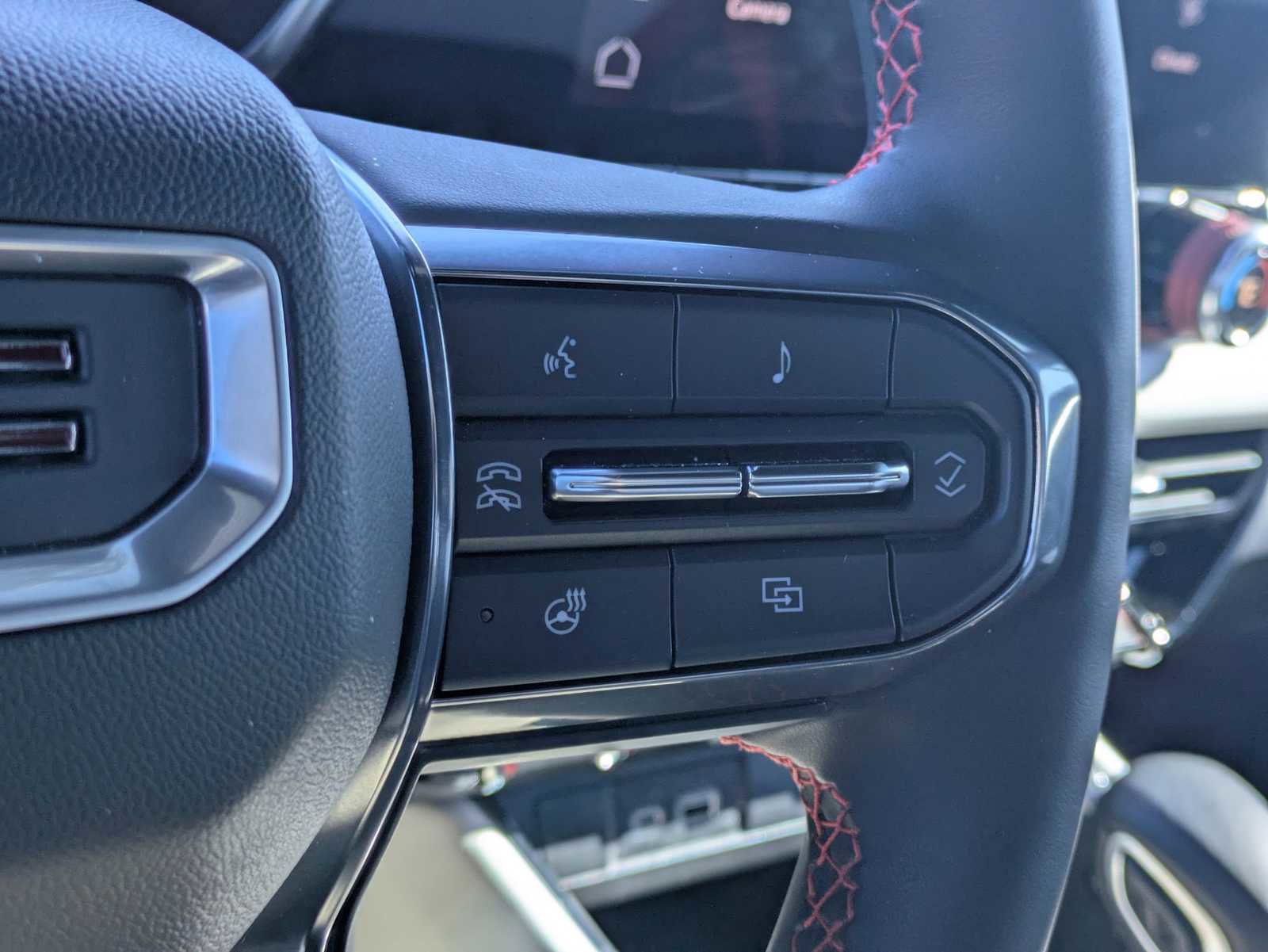 Used 2024 GMC Canyon AT4X w/ AT4X AEV Edition AWD/4WD image 26