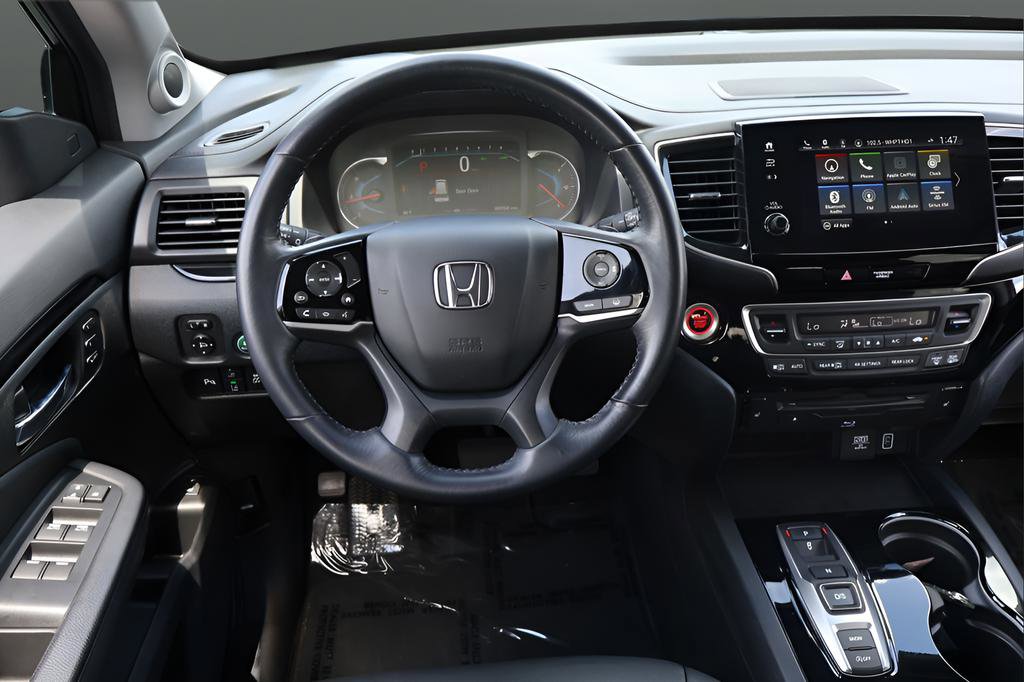 Used 2021 Honda Pilot Touring image 16