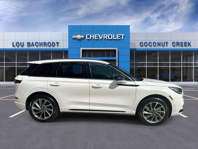 Used 2022 Lincoln Corsair Grand Touring AWD/4WD image 9