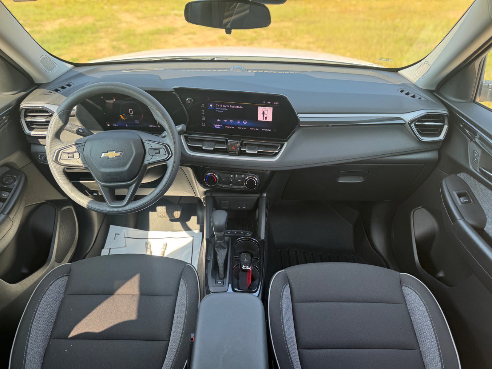 Used 2024 Chevrolet TrailBlazer LT w/ Driver Confidence Package image 31