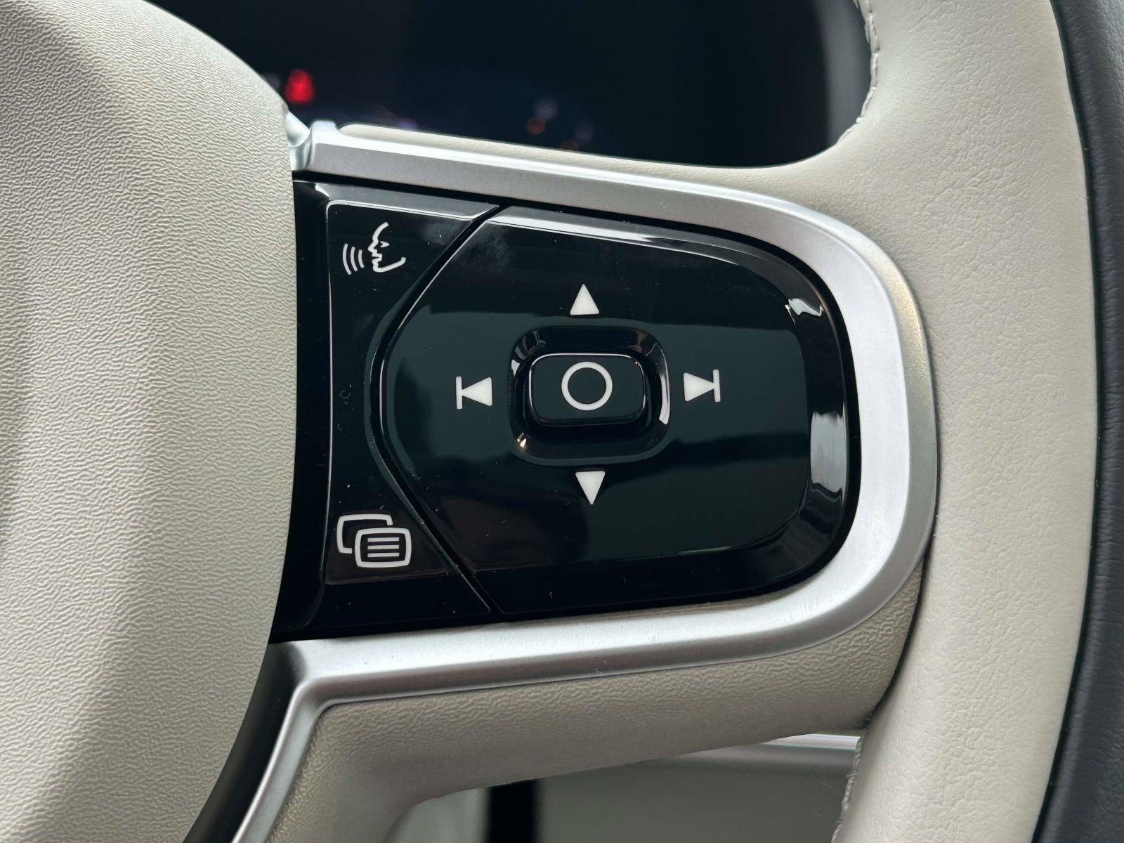 New 2026 Volvo XC90 B6 Ultra w/ Protection Package AWD/4WD image 22