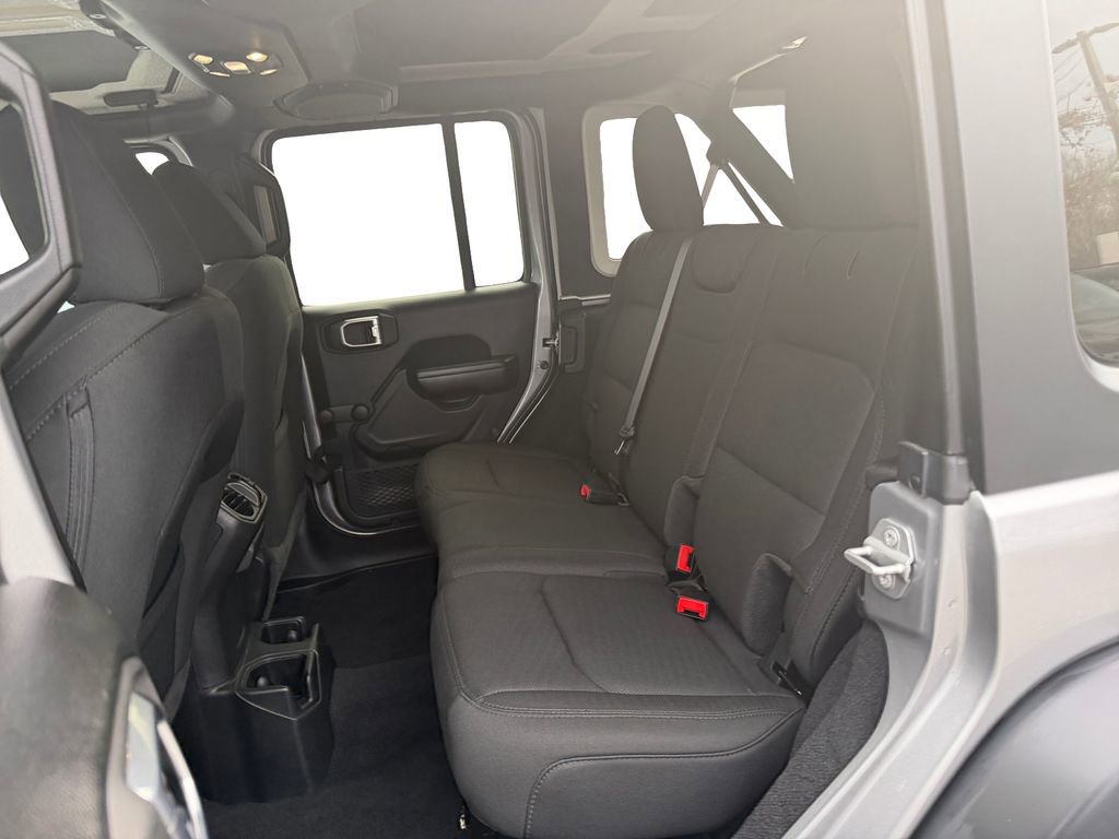 Used 2020 Jeep Wrangler Unlimited Sport image 13
