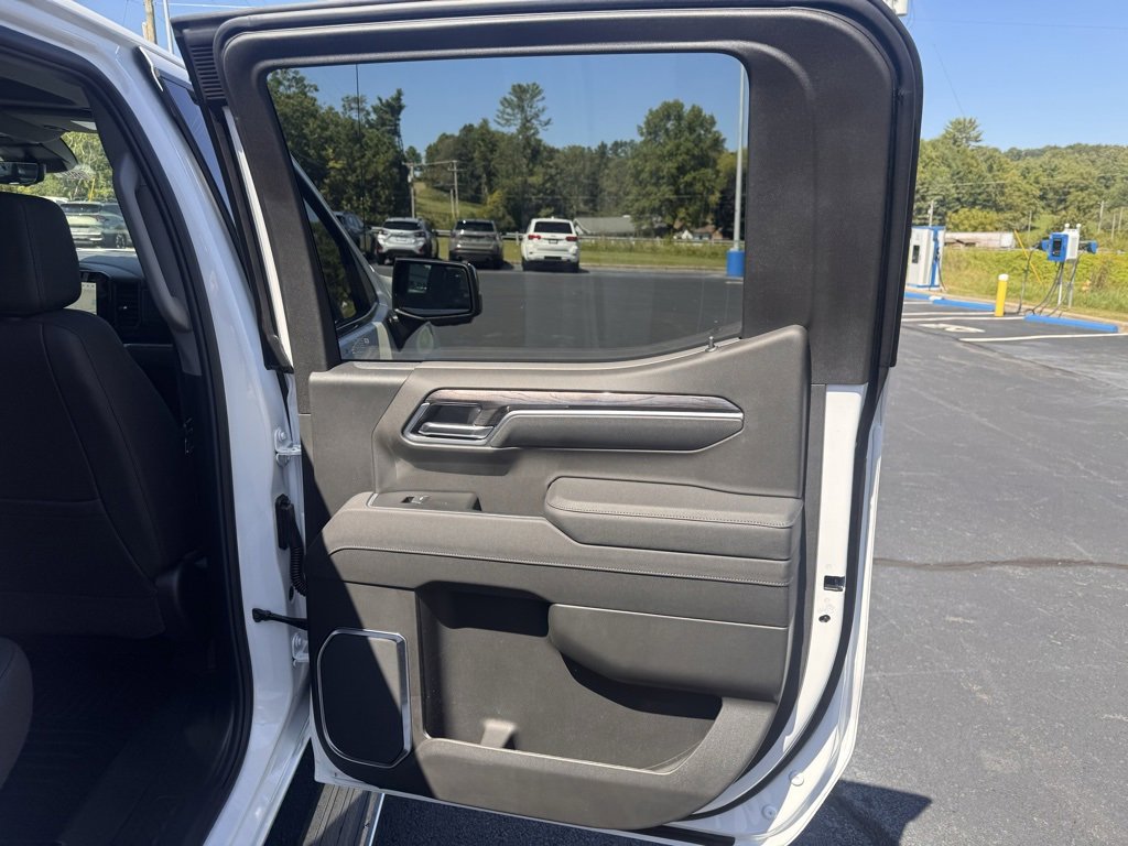 New 2026 Chevrolet Silverado 1500 LTZ w/ LTZ Premium Package image 28
