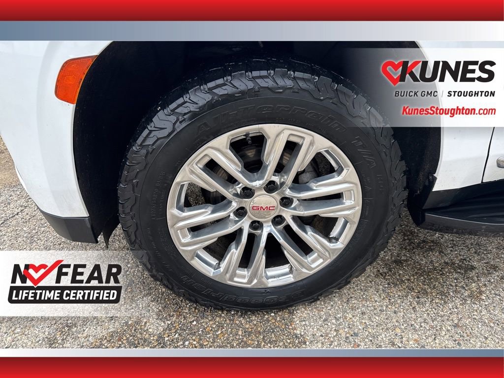 Used 2021 GMC Yukon XL SLT w/ SLT Luxury Package image 16