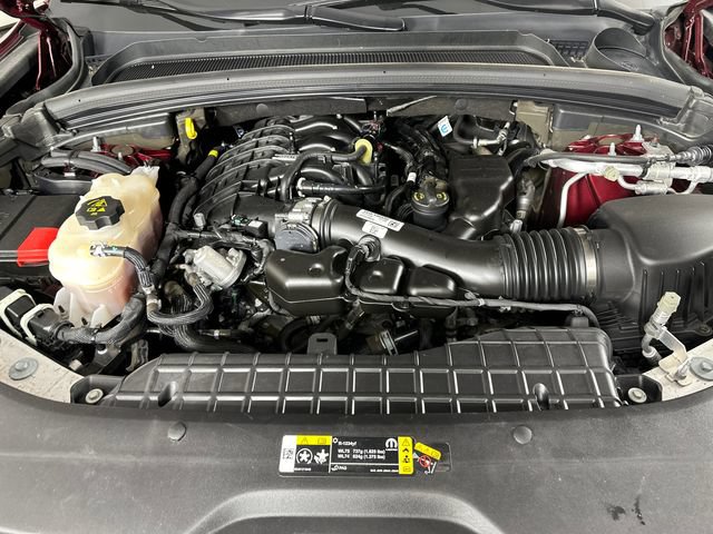 Used 2023 Jeep Grand Cherokee Laredo AWD/4WD image 31