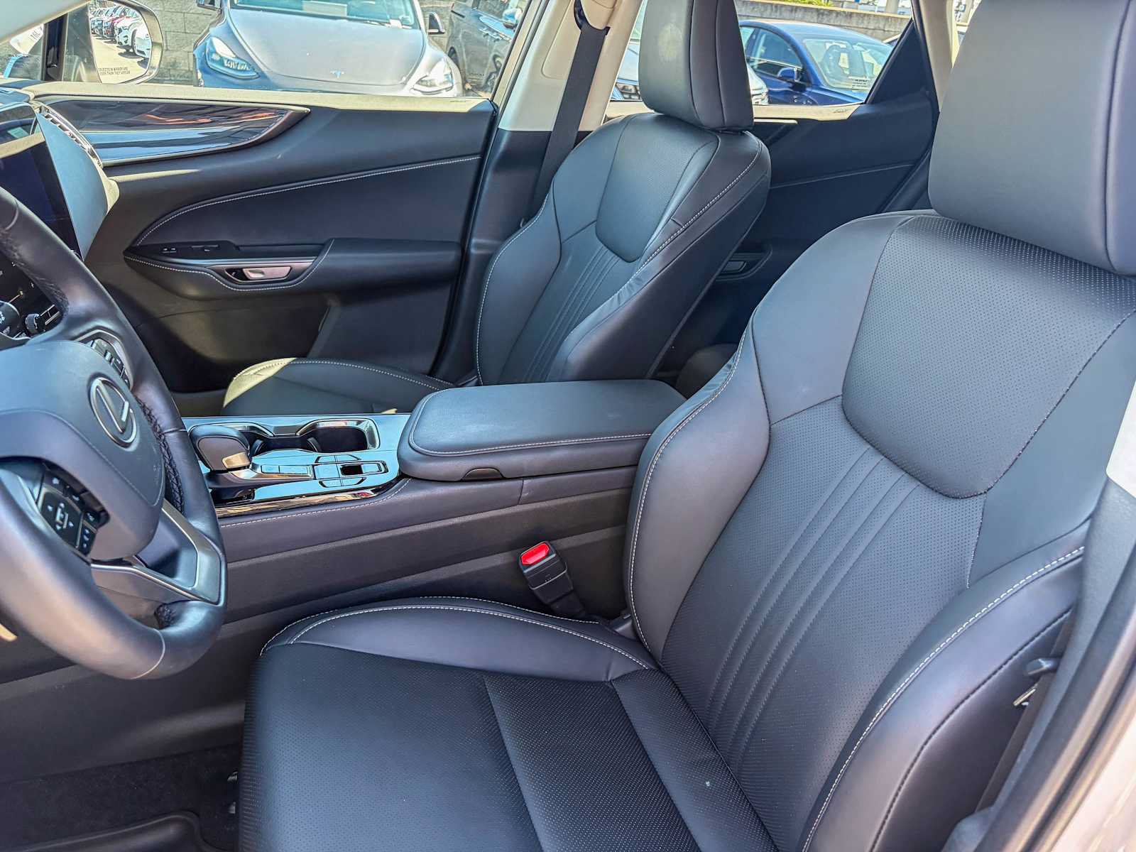 Used 2025 Lexus NX 350 AWD w/ Accessory Package (2T) image 17