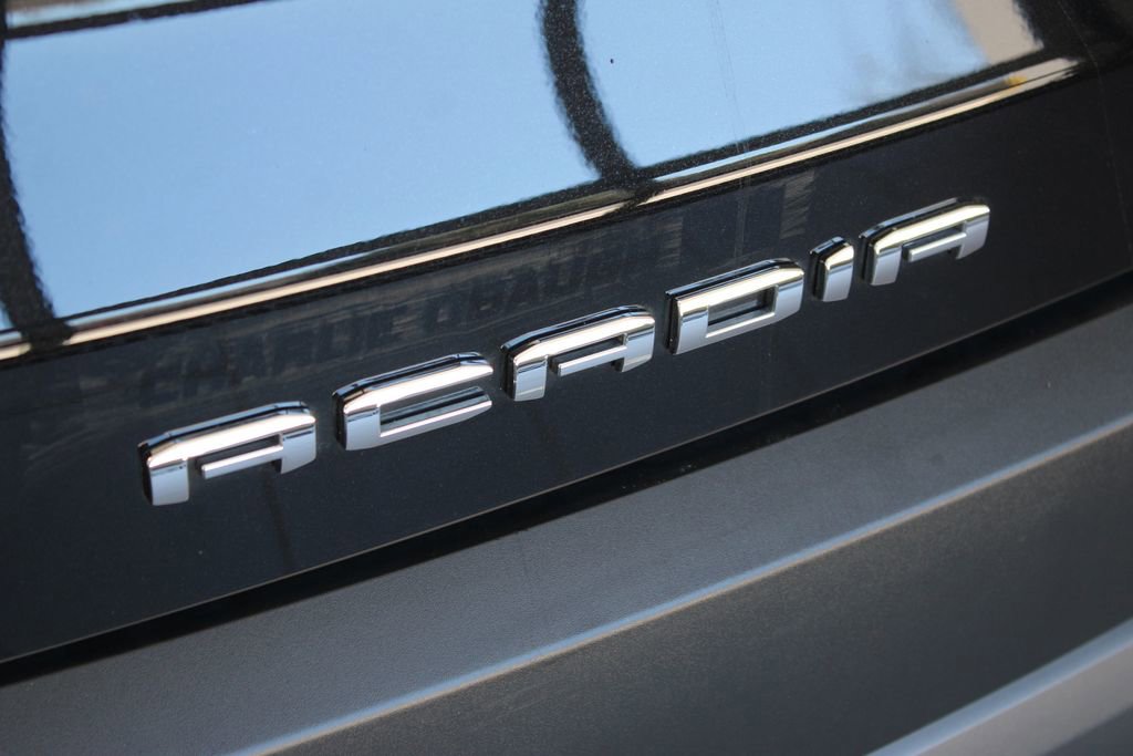 Used 2023 GMC Acadia AT4 w/ Technology Package image 36