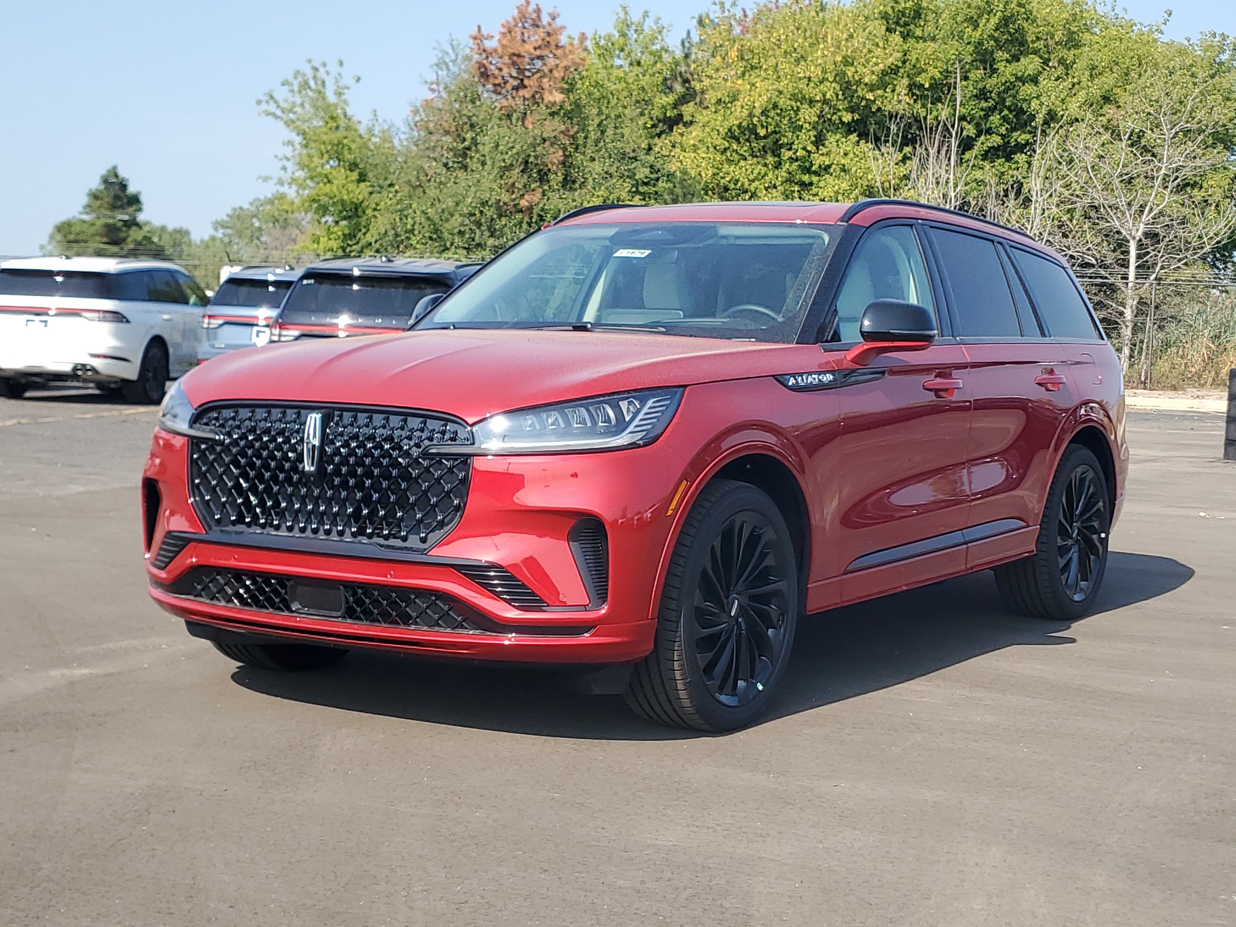 New 2026 Lincoln Aviator Reserve w/ Jet Appearance Package AWD/4WD video 2