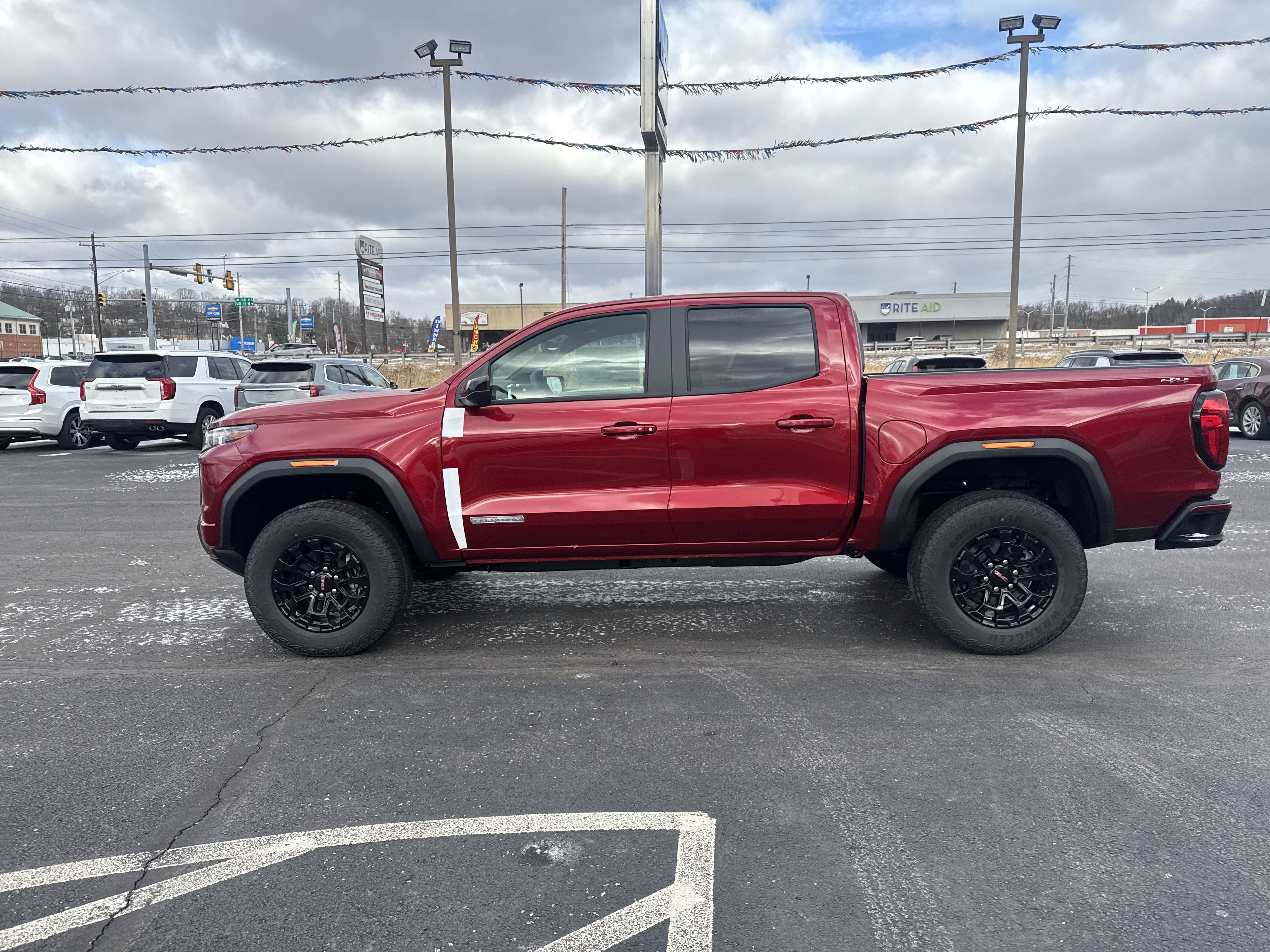 New 2026 GMC Canyon Elevation w/ Technology Package image 7