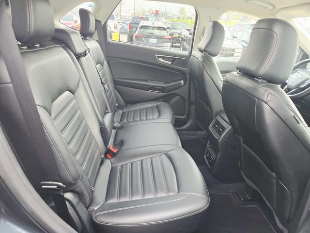 Used 2022 Ford Edge SEL w/ Convenience Package image 11