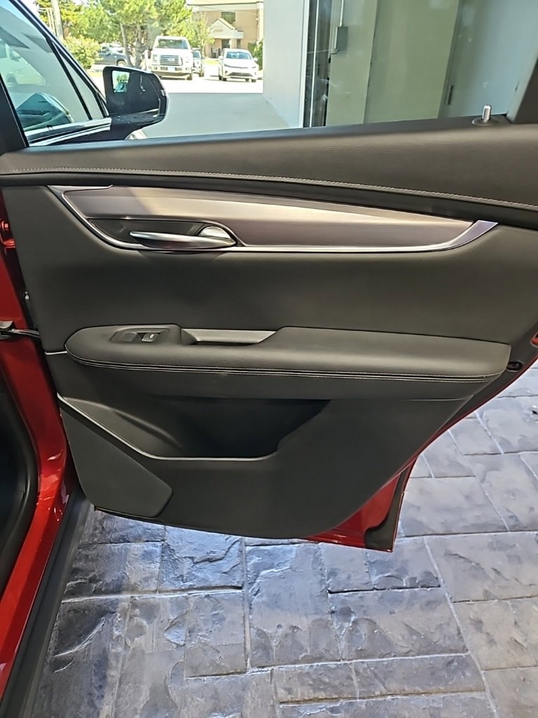 Used 2023 Cadillac XT5 Luxury image 17