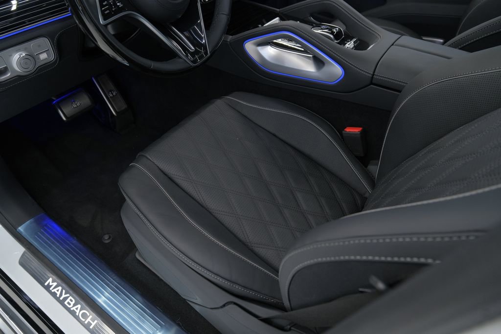 Used 2026 Mercedes-Benz Maybach GLS 600 4MATIC image 25