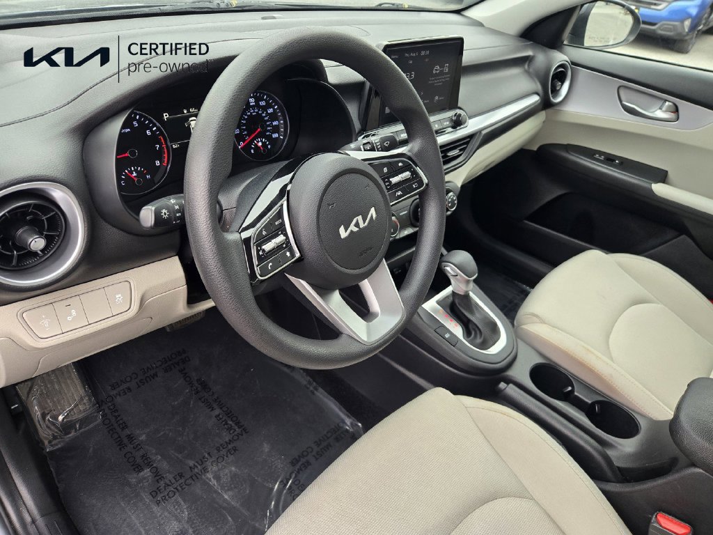 Certified 2023 Kia Forte LXS w/ LXS Technology Package FWD image 11