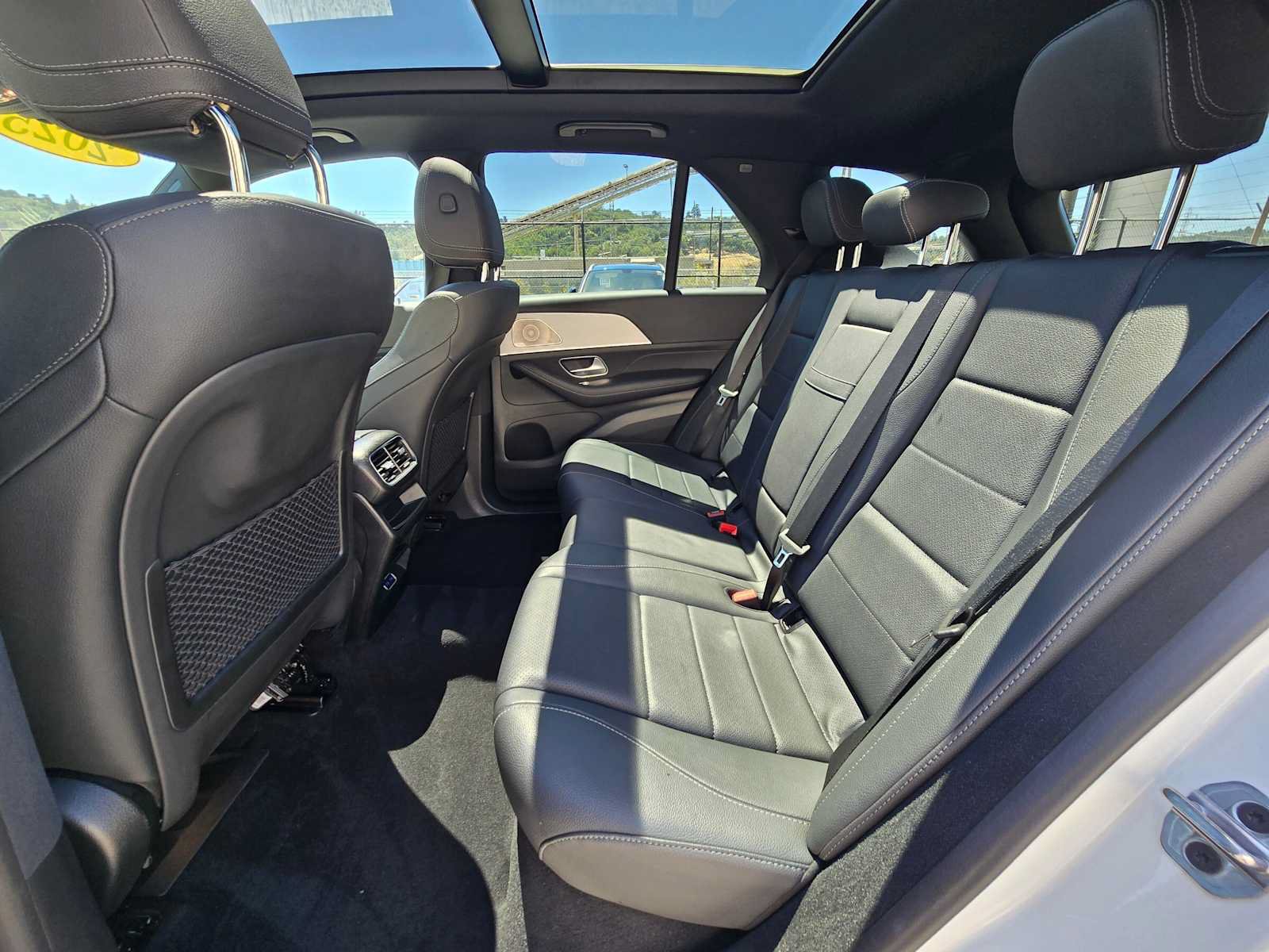 Used 2025 Mercedes-Benz GLE 350 4MATIC image 17