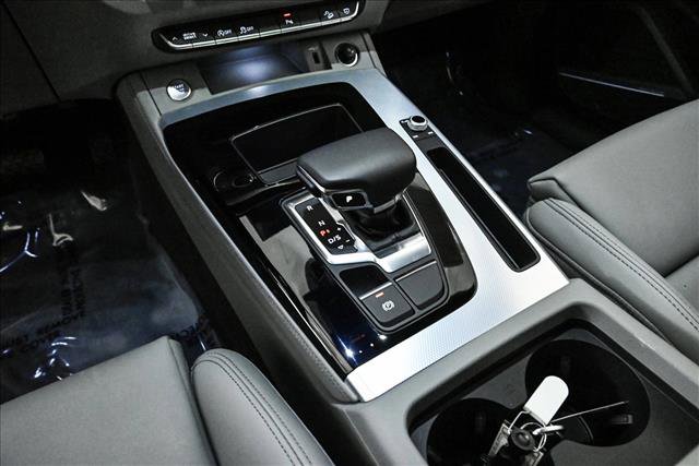 Certified 2025 Audi Q5 2.0T Premium Plus image 12