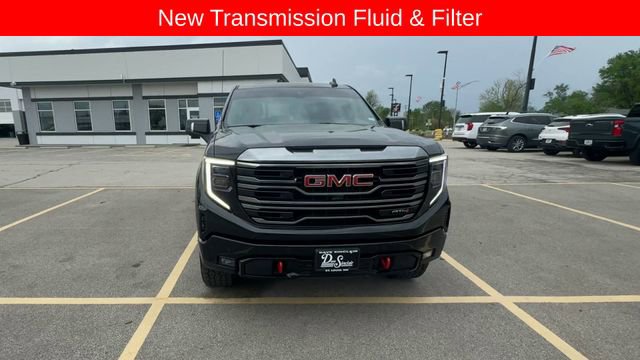 Used 2024 GMC Sierra 1500 AT4 w/ Technology Package image 3