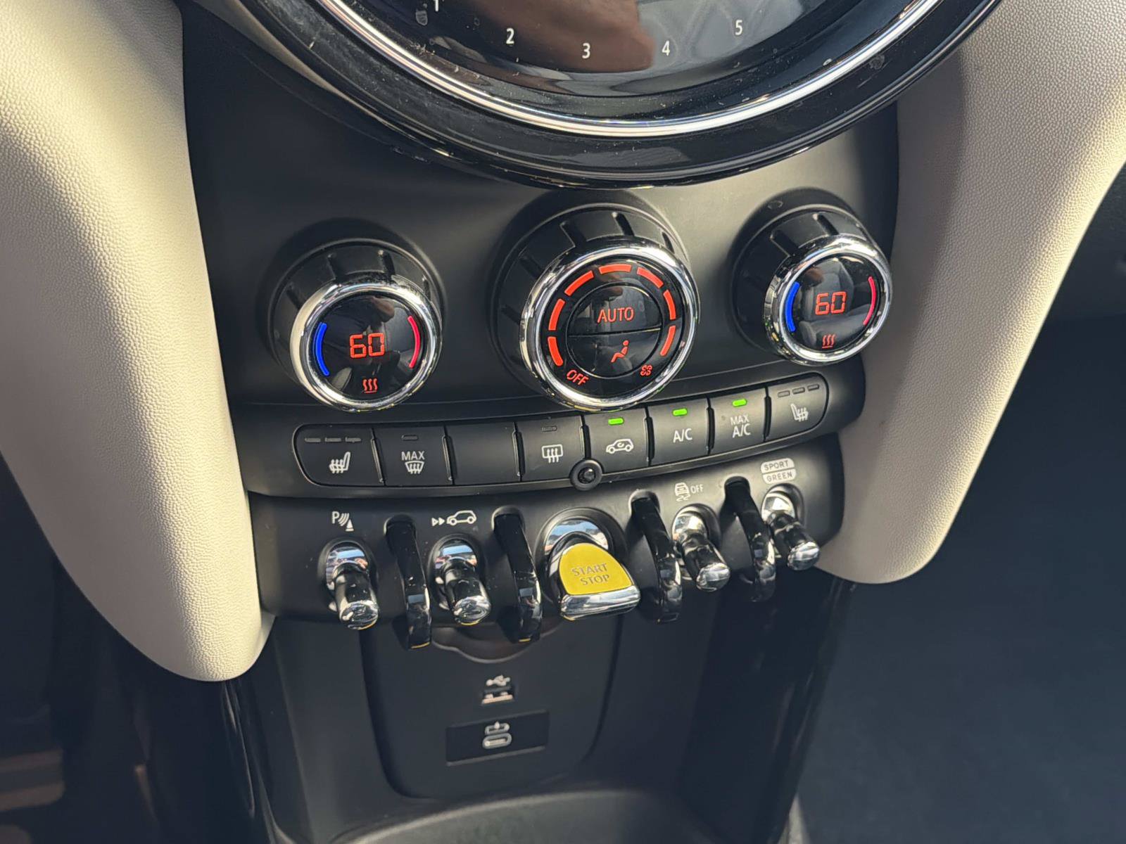 Used 2024 MINI Cooper SE FWD image 20