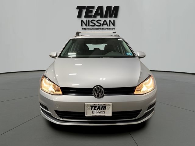 Used 2016 Volkswagen Golf S FWD image 2
