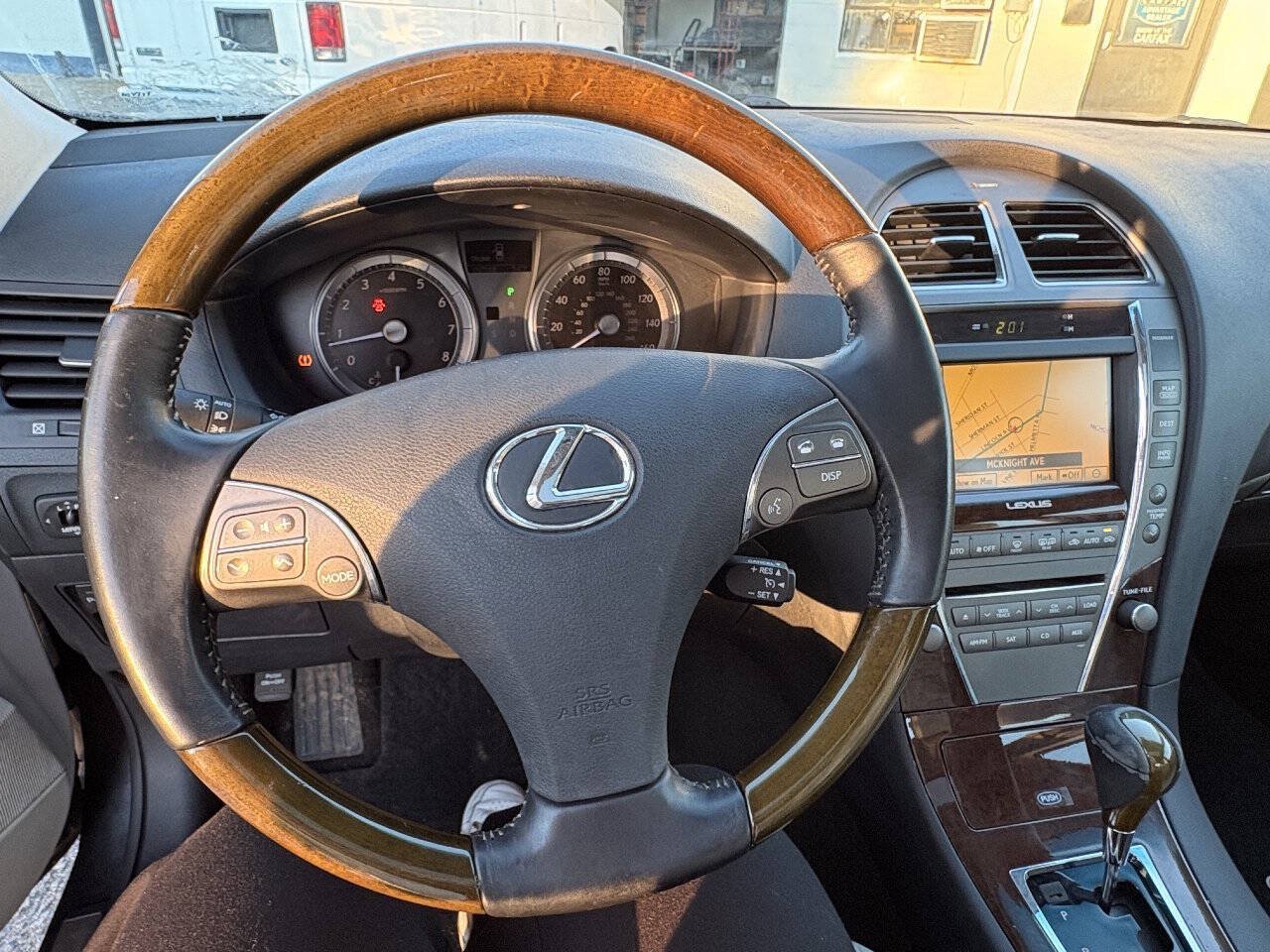 Used 2010 Lexus ES 350 FWD image 20