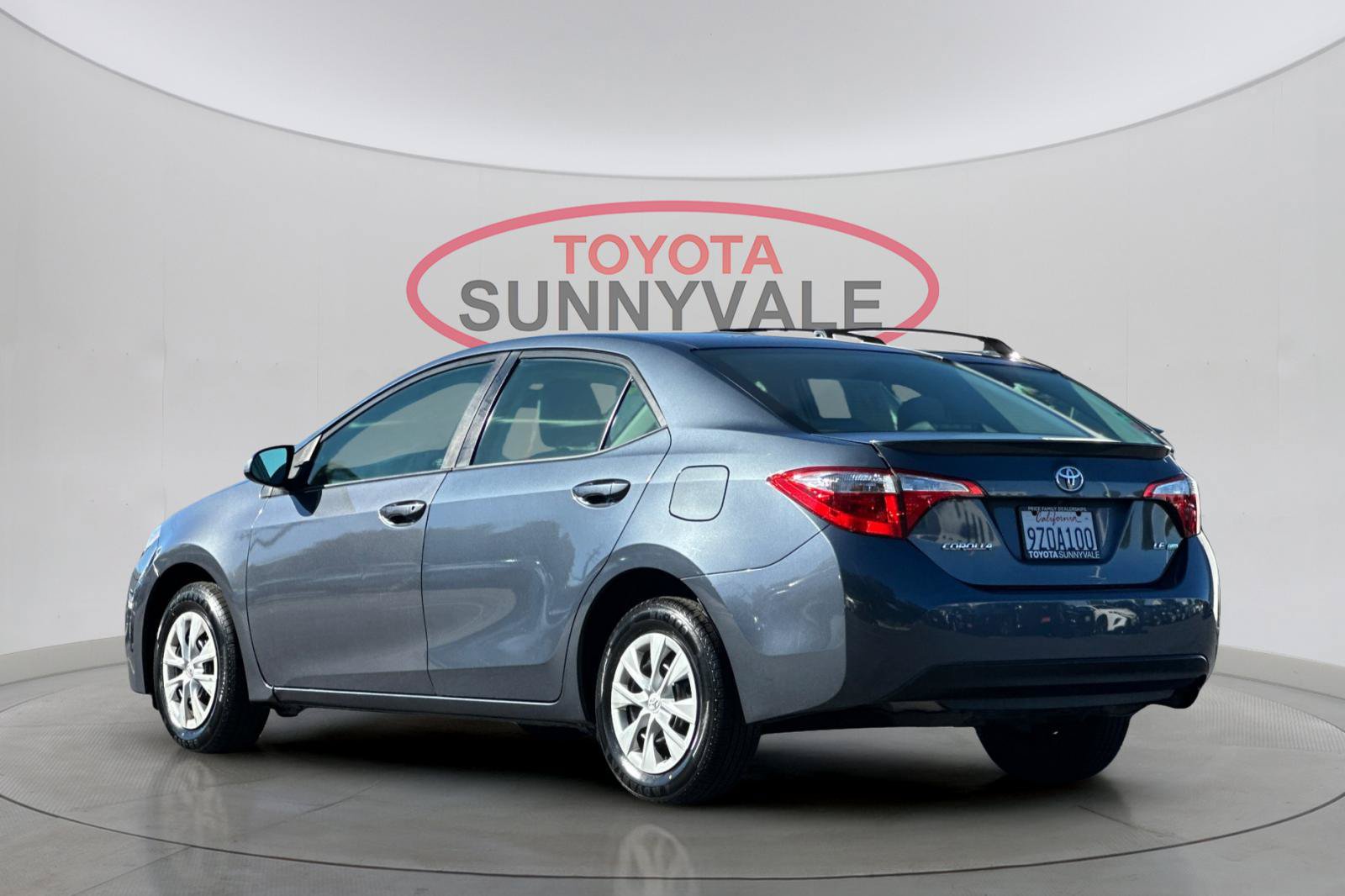 Used 2016 Toyota Corolla LE FWD image 8