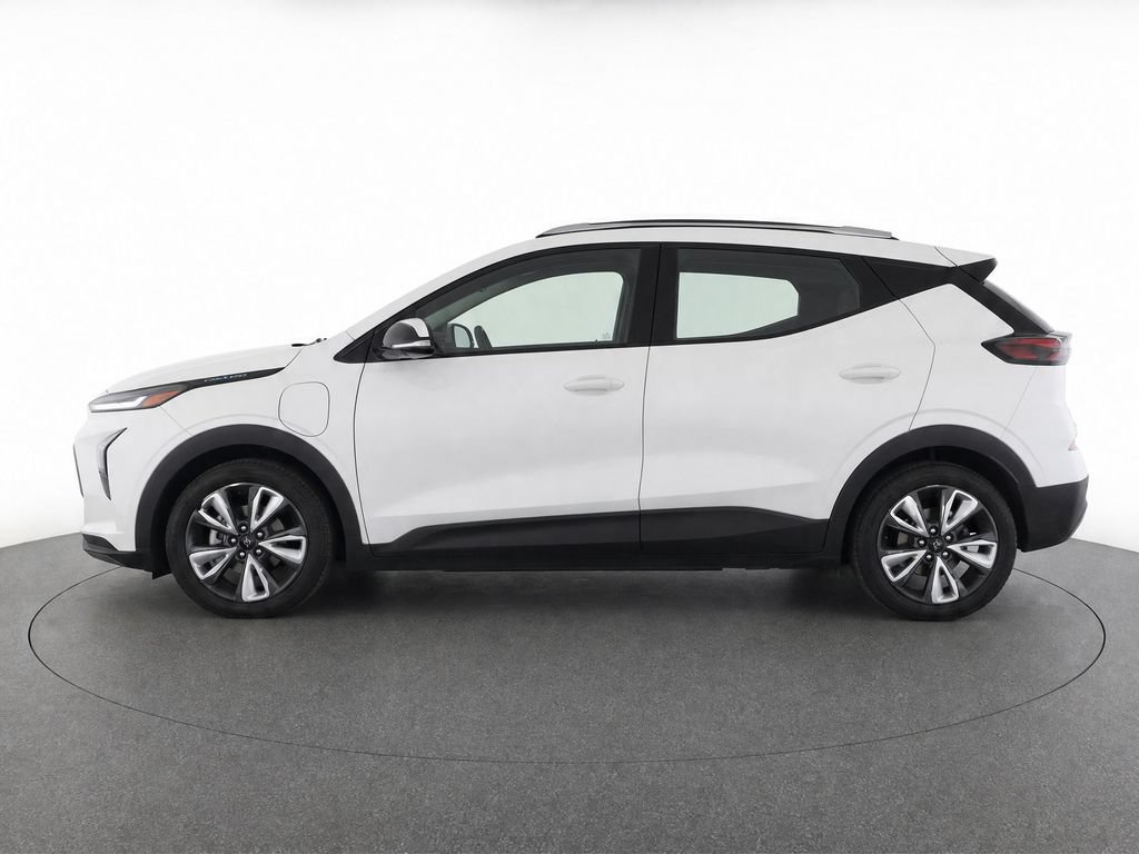 Used 2023 Chevrolet Bolt EUV LT w/ Convenience Package FWD image 9