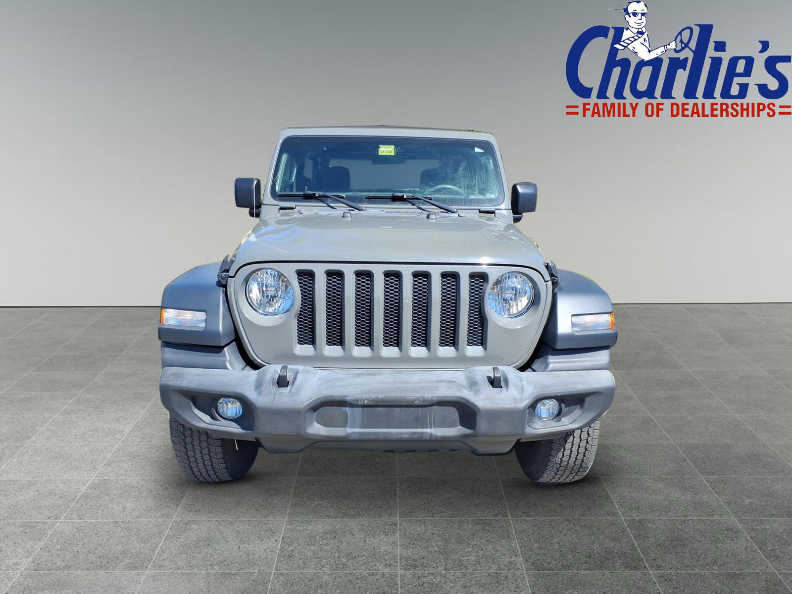Used 2019 Jeep Wrangler Sport AWD/4WD image 2