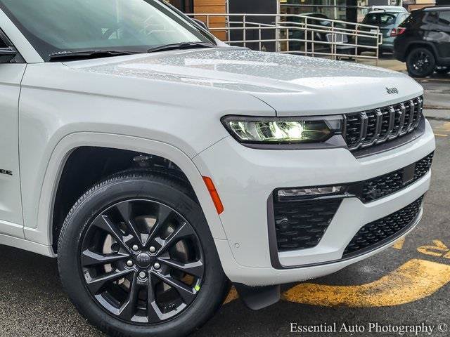 New 2026 Jeep Grand Cherokee L Limited AWD/4WD image 2