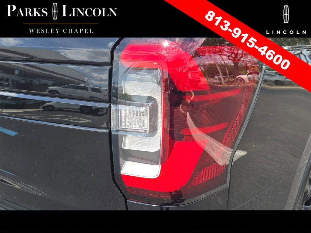 Used 2023 Ford Expedition Limited RWD image 7