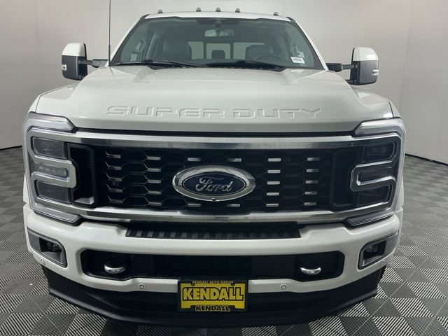 Used 2023 Ford F450 Limited w/ FX4 Off-Road Package AWD/4WD image 2