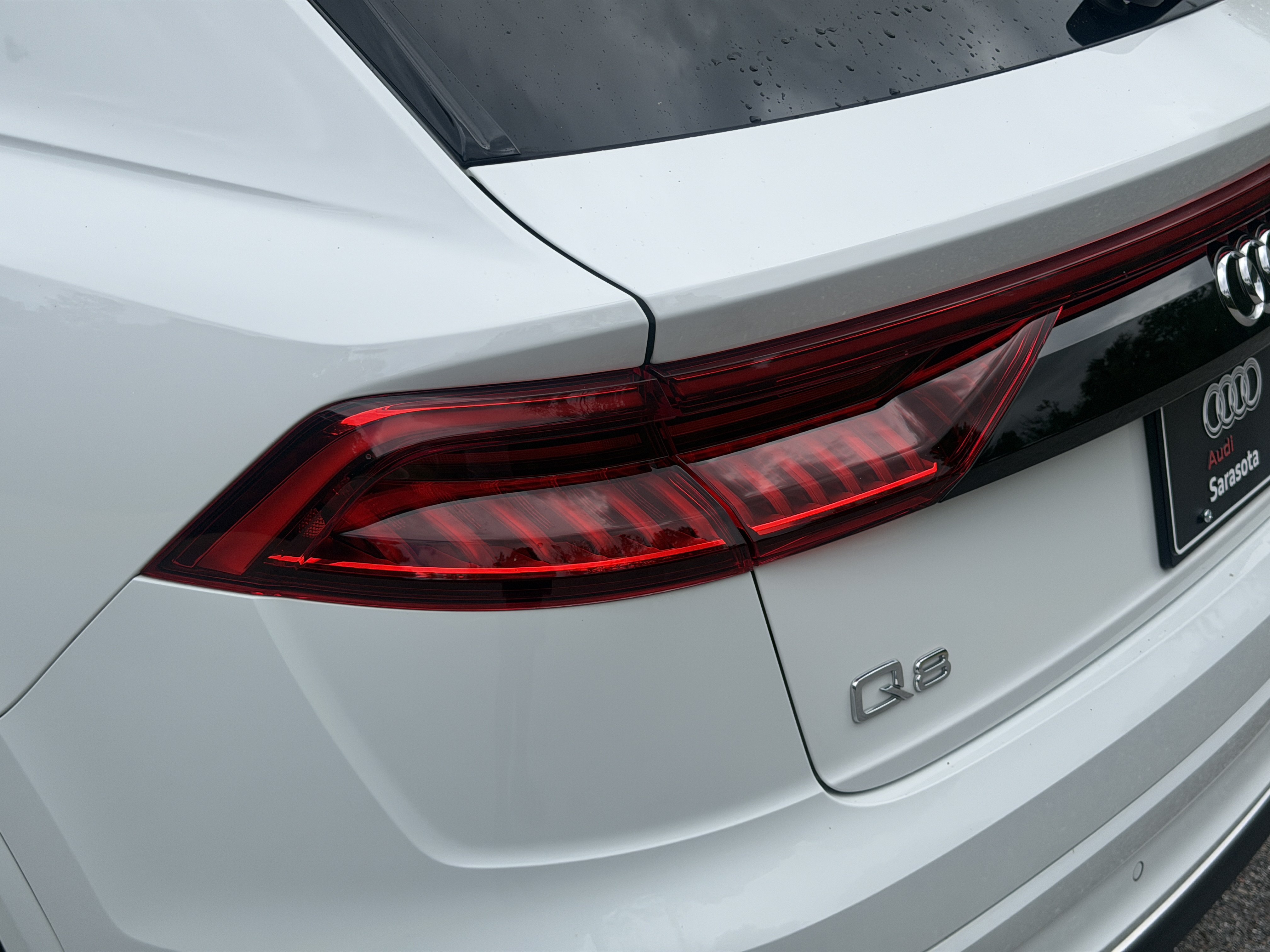 Used 2023 Audi Q8 Premium w/ Convenience Package AWD/4WD image 10