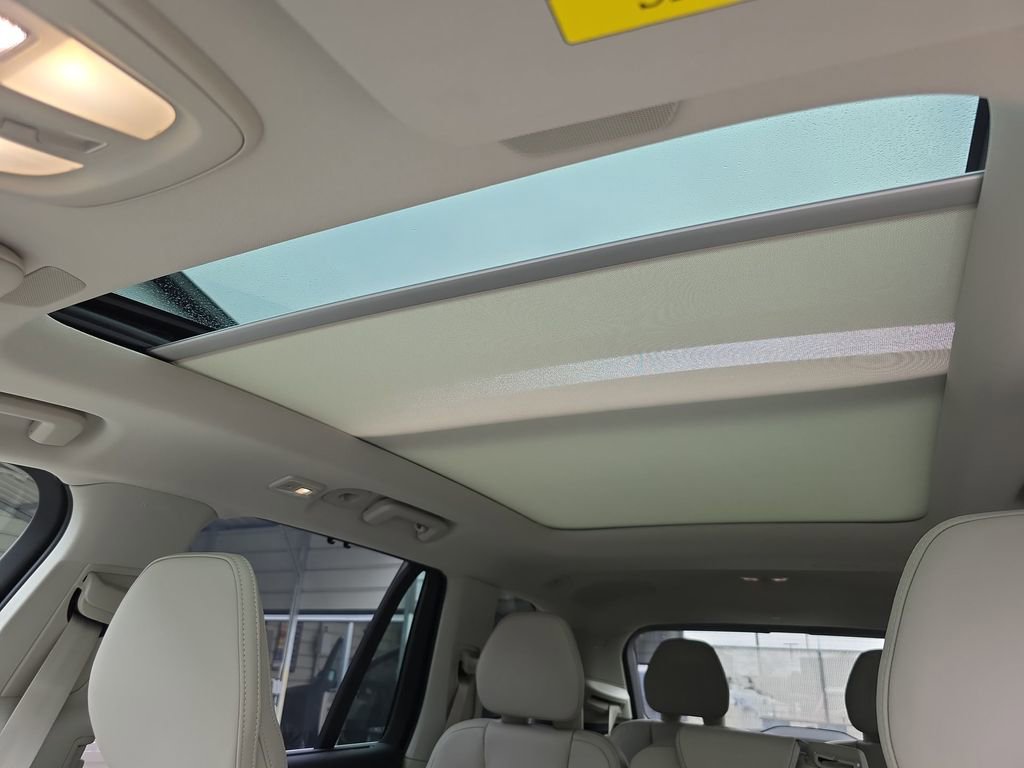 New 2026 Volvo XC90 B6 Ultra w/ Protection Package image 42