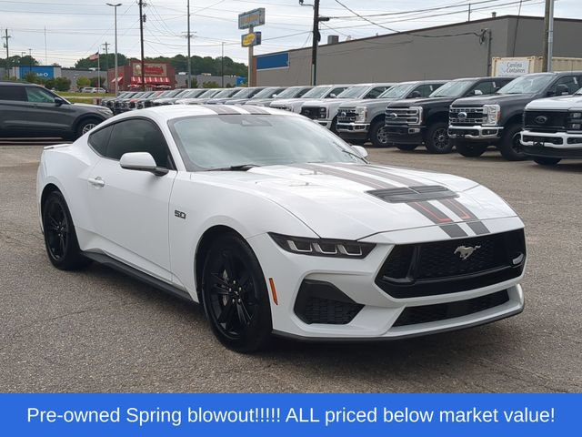 Used 2024 Ford Mustang GT RWD image 15