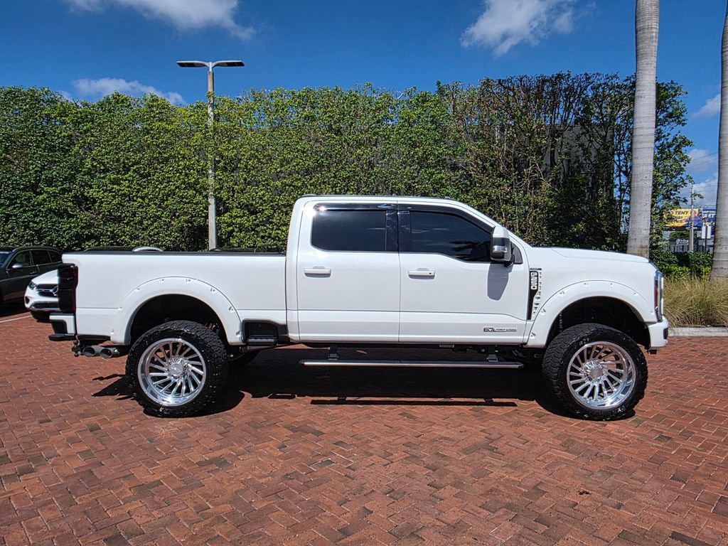 Used 2024 Ford F250 Lariat w/ Lariat Ultimate Package AWD/4WD image 3