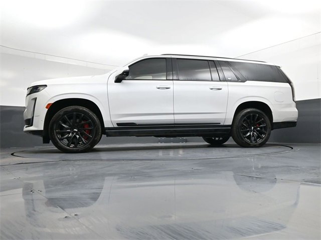 Used 2023 Cadillac Escalade ESV Sport Platinum w/ LPO, ONYX Package image 29