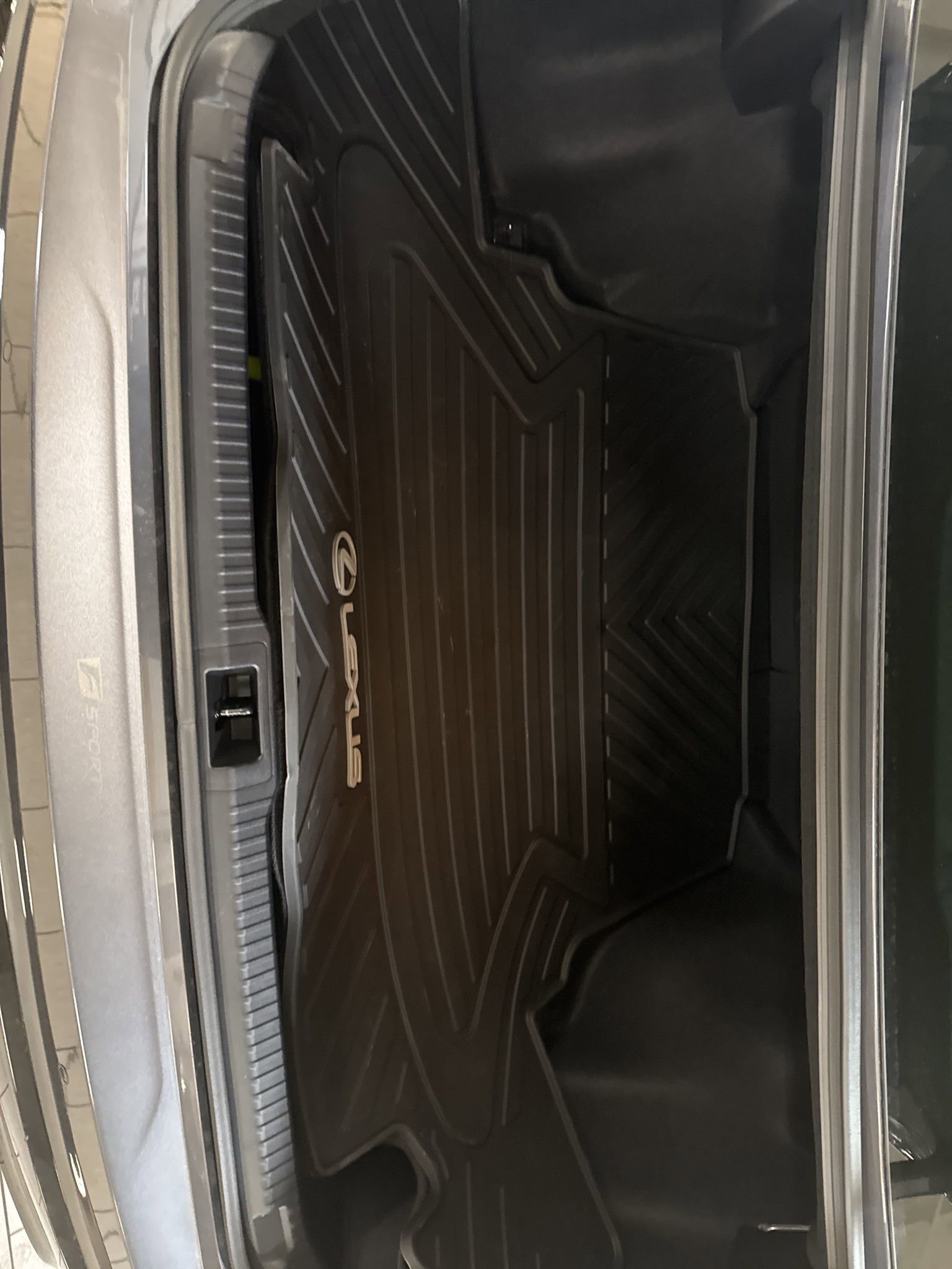 Used 2025 Lexus IS 350 F Sport image 17