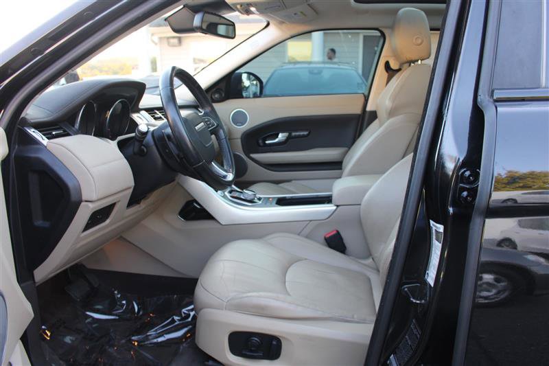 Used 2016 Land Rover Range Rover Evoque SE Premium image 9