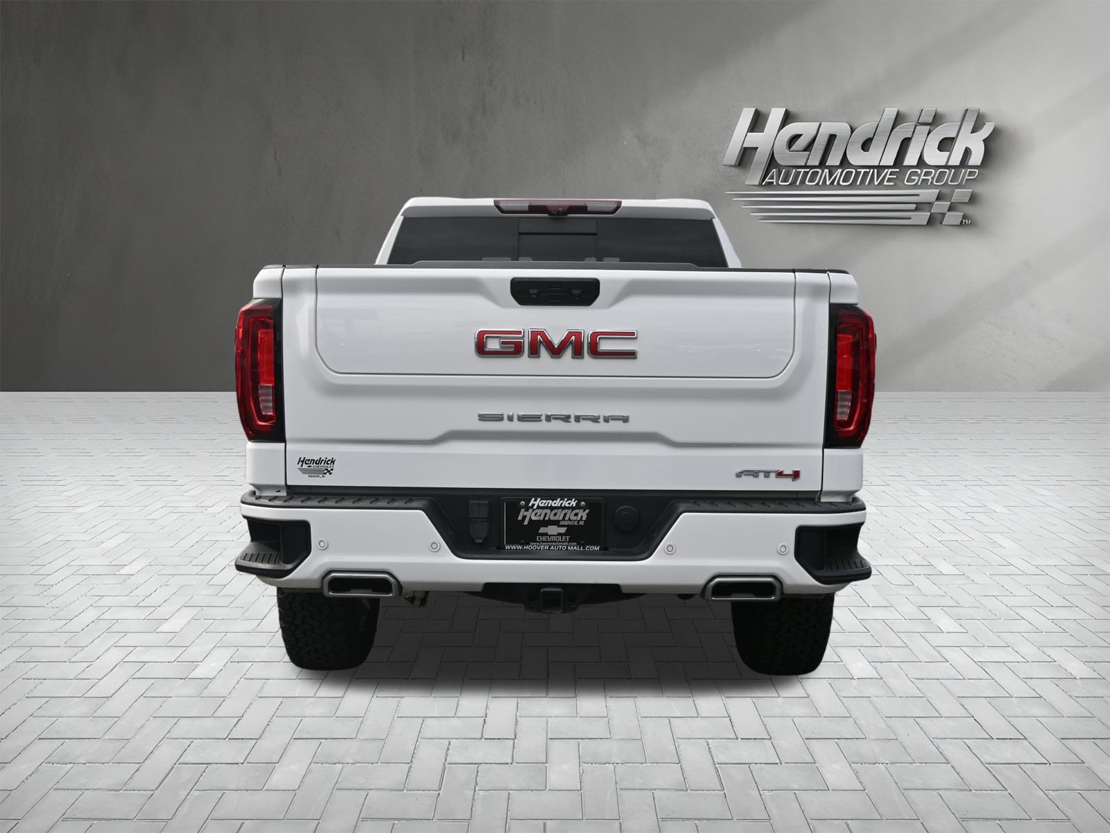 Used 2023 GMC Sierra 1500 AT4 w/ AT4 Premium Package AWD/4WD image 9