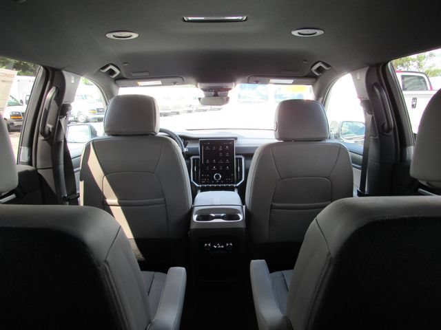 New 2026 GMC Acadia Elevation w/ Elevation Premium Package AWD/4WD image 29