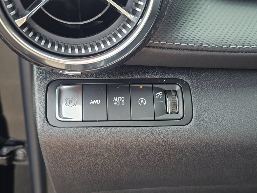 New 2026 Chevrolet Equinox LT w/ Convenience Package II AWD/4WD image 23