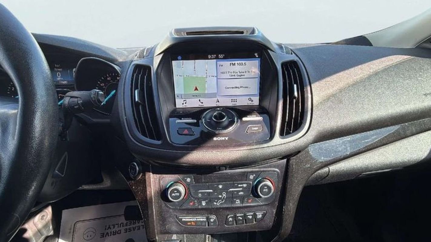 Used 2018 Ford Escape Titanium image 11