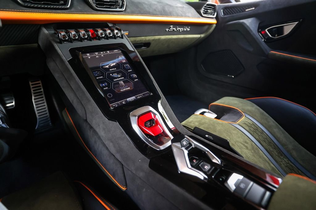 Used 2024 Lamborghini Huracan Sterrato AWD/4WD image 48