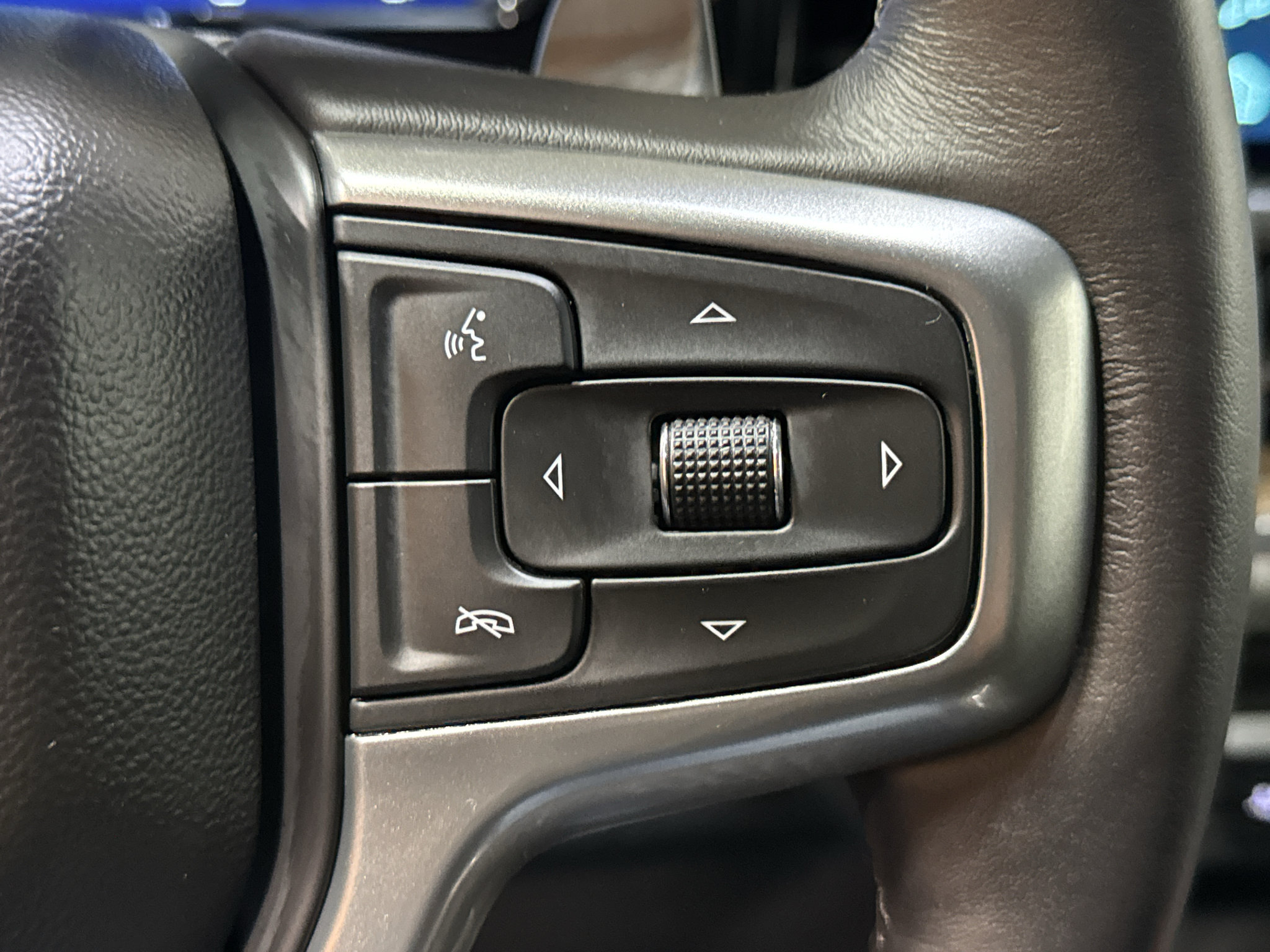 Used 2023 Chevrolet Silverado 1500 RST w/ Convenience Package II AWD/4WD image 28