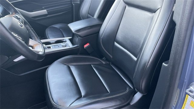 Used 2021 Ford Explorer XLT w/ Equipment Group 202A image 11